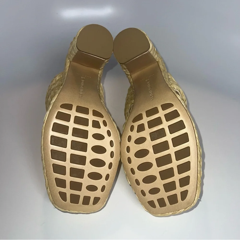 BOTTEGA VENETA Canalazzo Raffia Heeled Sandals Size 42(12) MSRP: $1,550